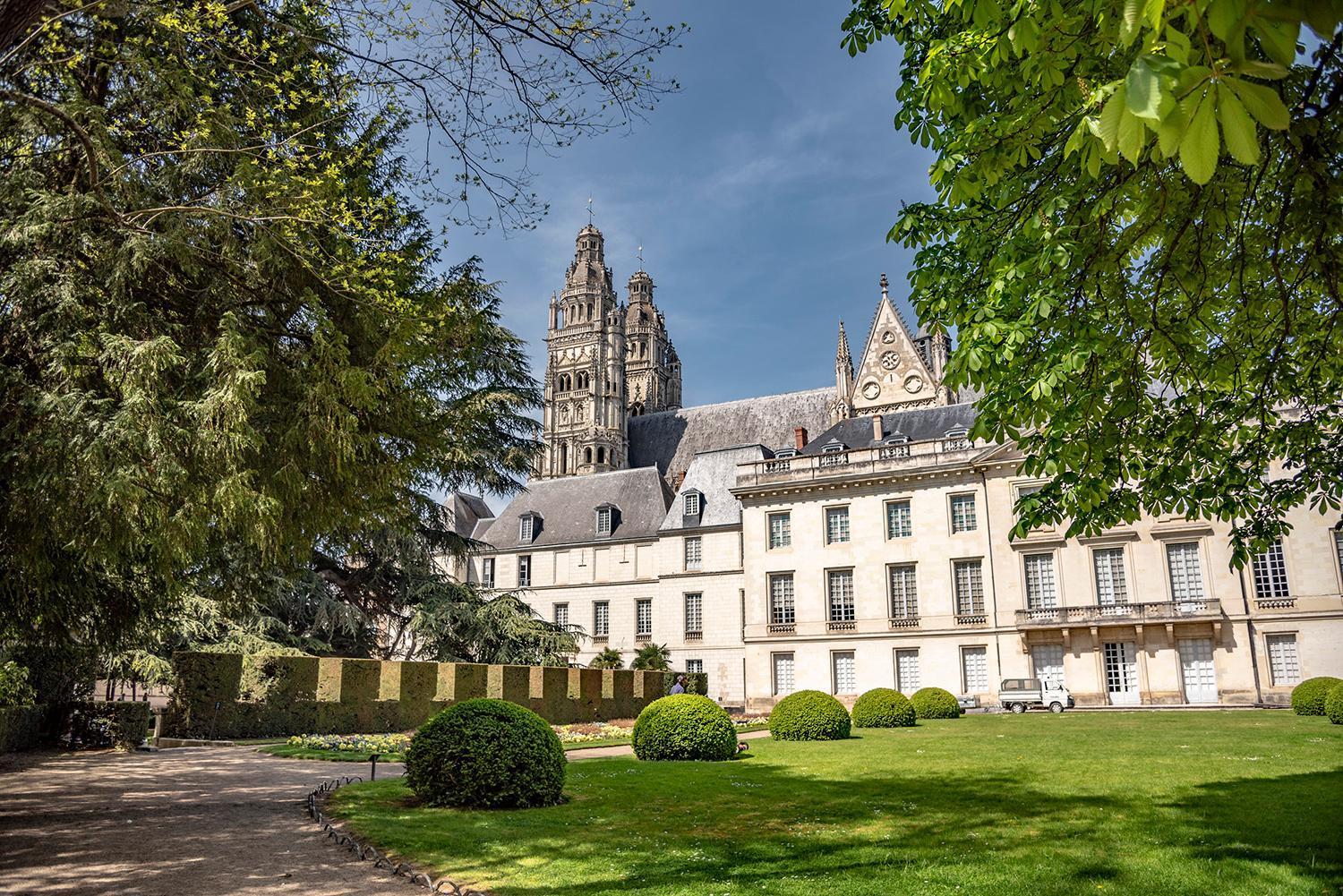 Le Balzac / Colbert - Bord De Loire Lejlighed Tours Eksteriør billede